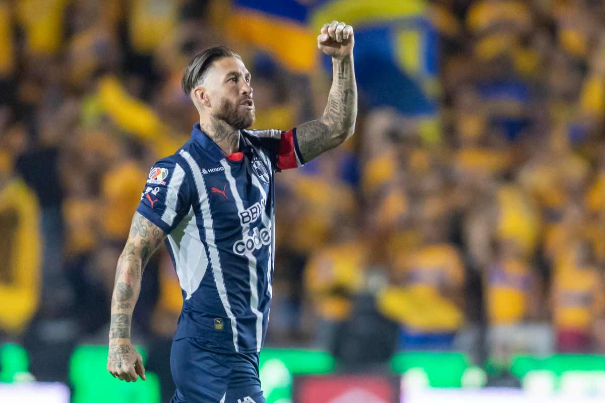 Sergio Ramos con la maglia del Monterrey