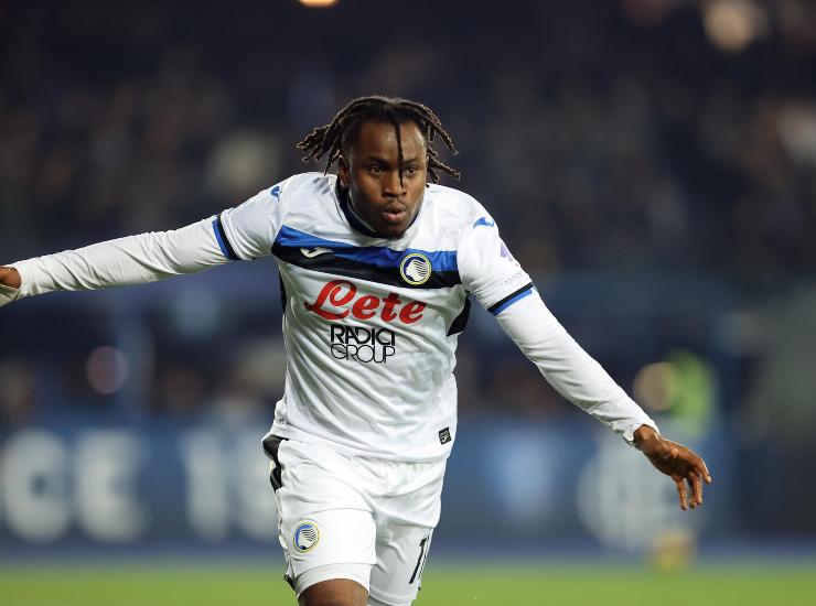 Lookman esulta dopo una rete