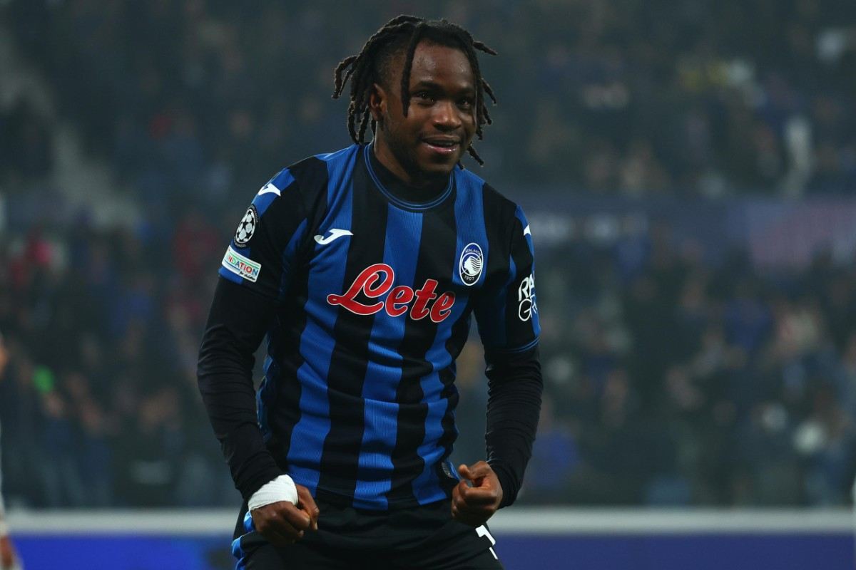 Ademola Looknan esulta dopo un gol