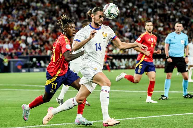 Adrien Rabiot in azione con la Francia
