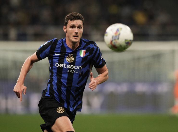 Pavard mentre rincorre la palla