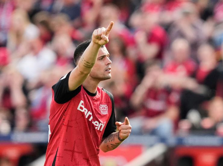Xhaka dà una indicazione