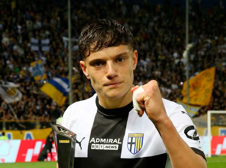 Leoni con il pugno e il premio MVP
