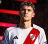 Colidio con la maglia del River Plate