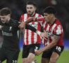 Mateus Fernandes contro il Liverpool