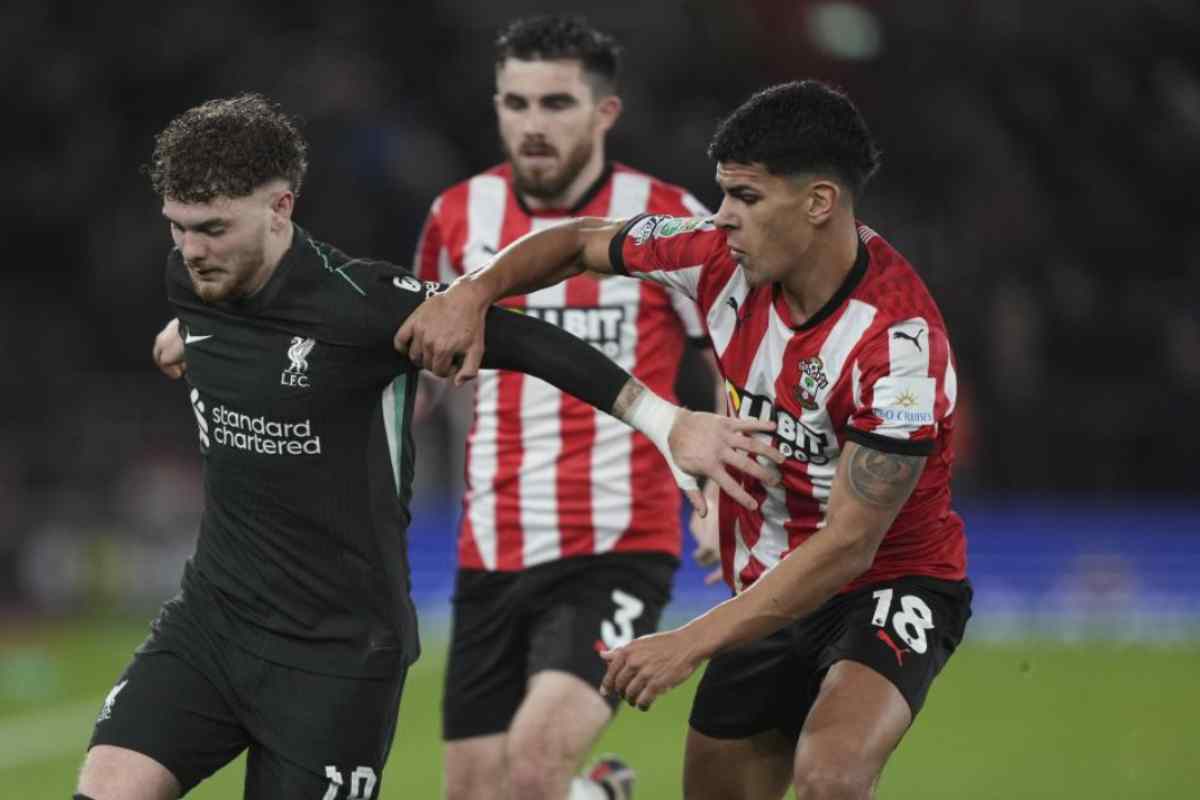 Mateus Fernandes contro il Liverpool