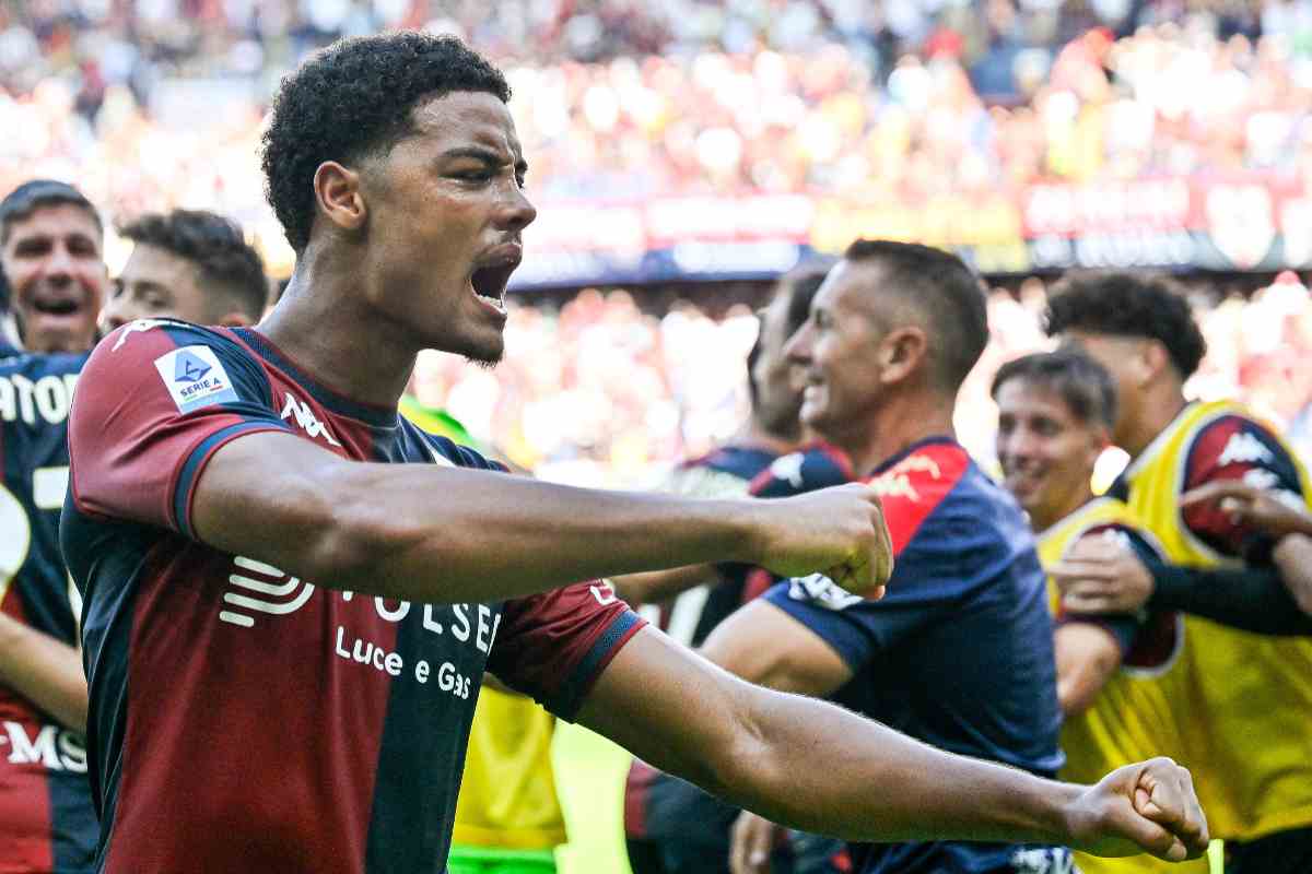De Winter esulta dopo un gol col Genoa