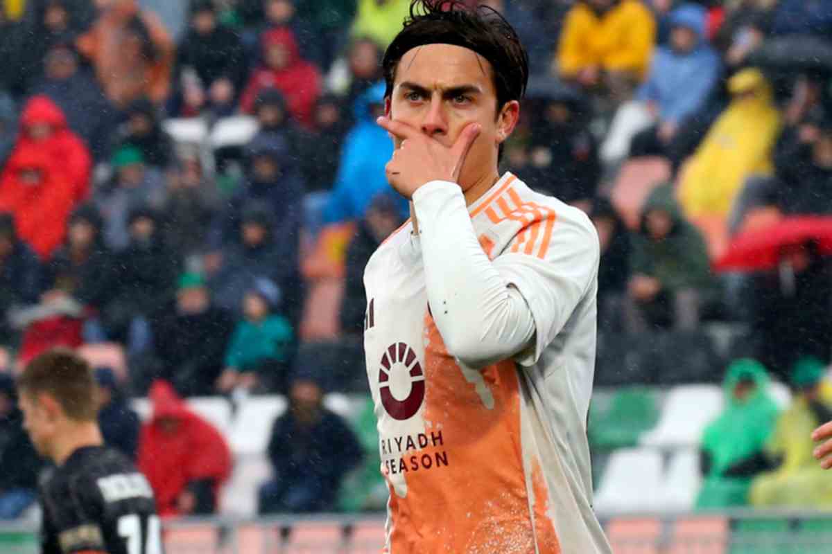 Dybala esulta