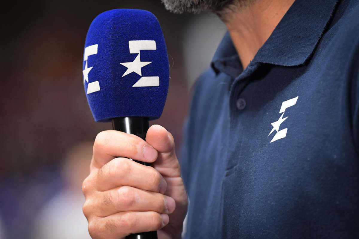 microfono con logo di Eurosport