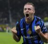 L'esultanza di Frattesi dopo il gol al Barcellona