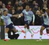 Gabriel Jesus esulta con i compagni dell'Arsenal