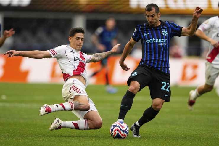 Mkhitaryan contro il River