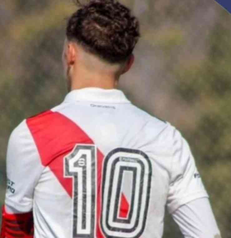 Scarlato con il River
