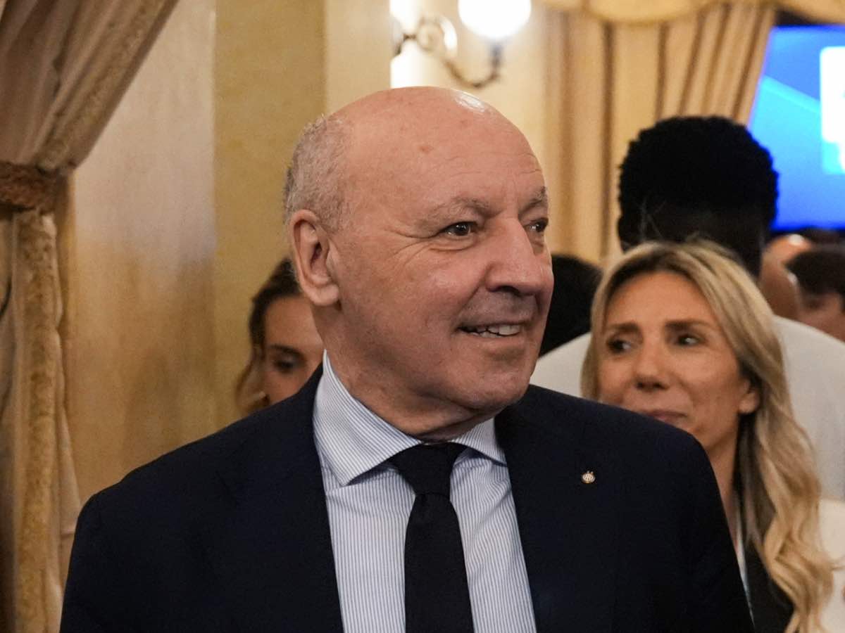 Giuseppe Marotta sorridente