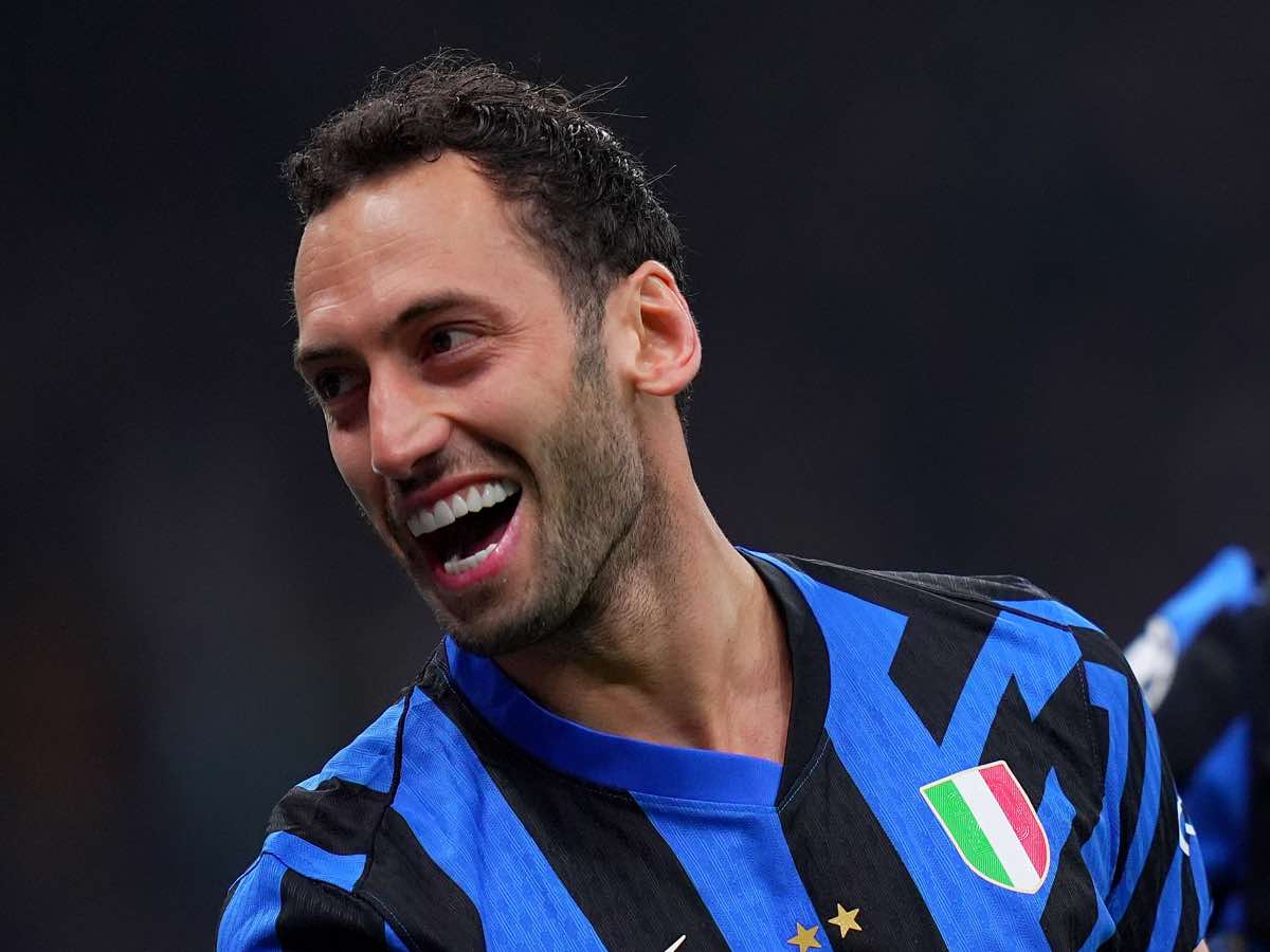 Calhanoglu sorride