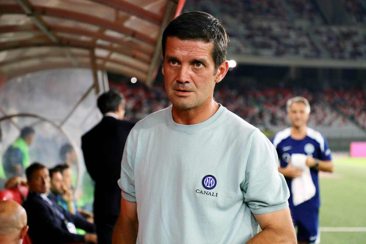 Chivu serio