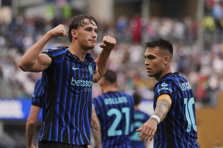 Pio Esposito esulta dopo il primo ufficiale con l'Inter