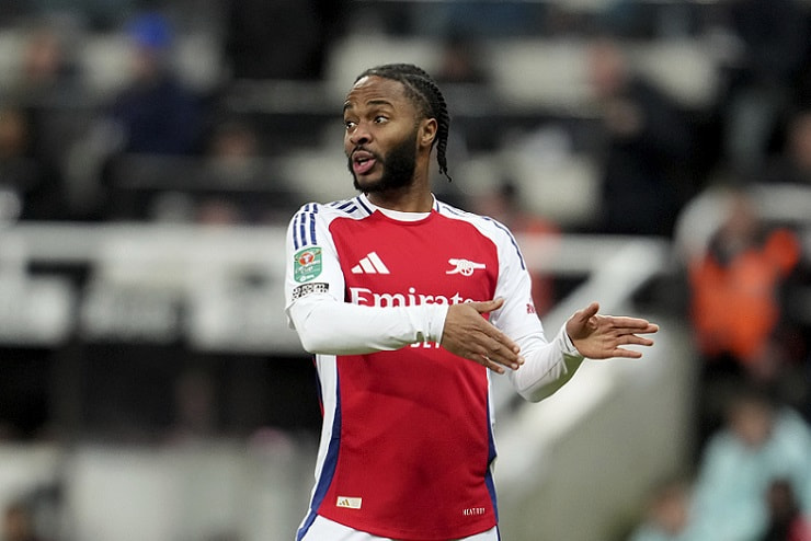 Calciomercato Inter e Milan, derby per Sterling
