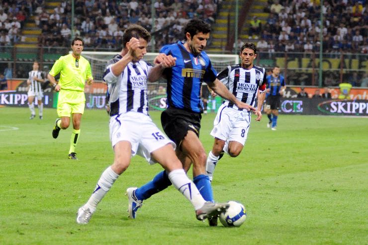 Figo all’Inter su azione
