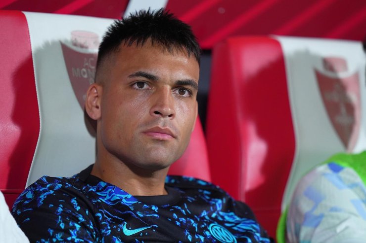 Lautaro in panchina