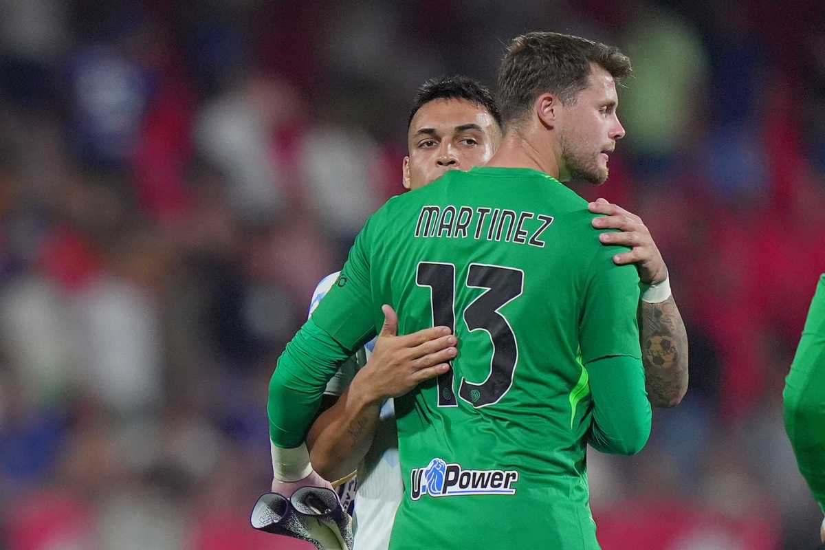 Martinez abbracciato da Lautaro