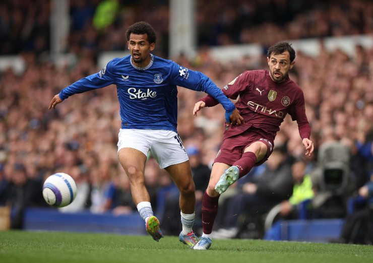 Ndiaye in azione con l'Everton