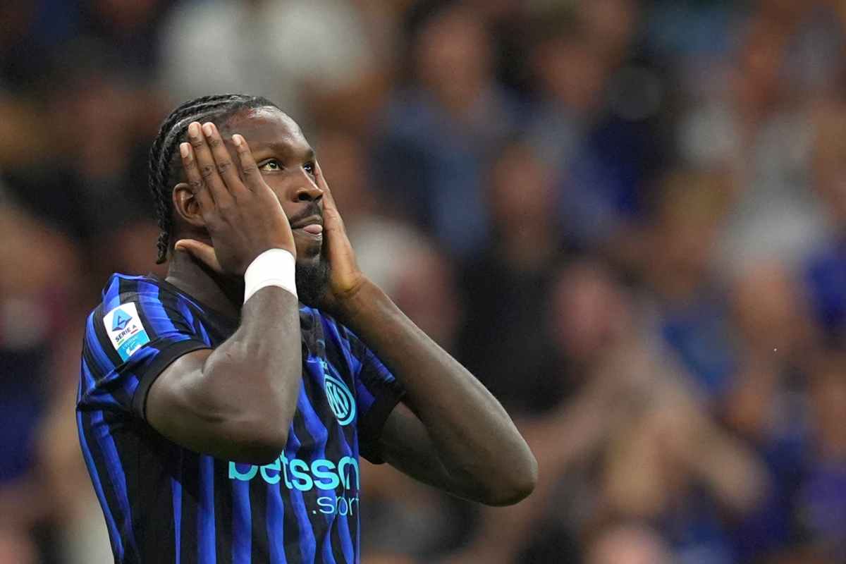 Thuram con le mani in faccia Ajax Inter