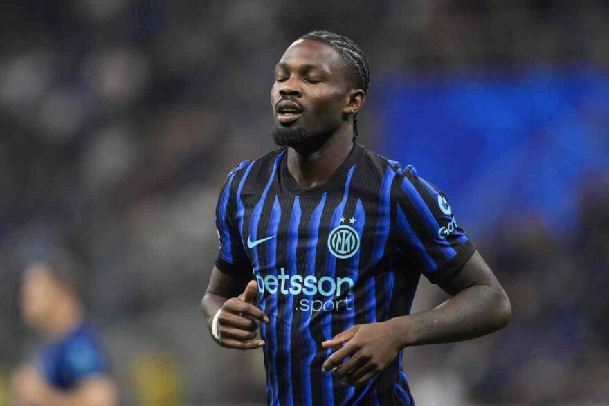 Inter-Slavia infortunio Thuram