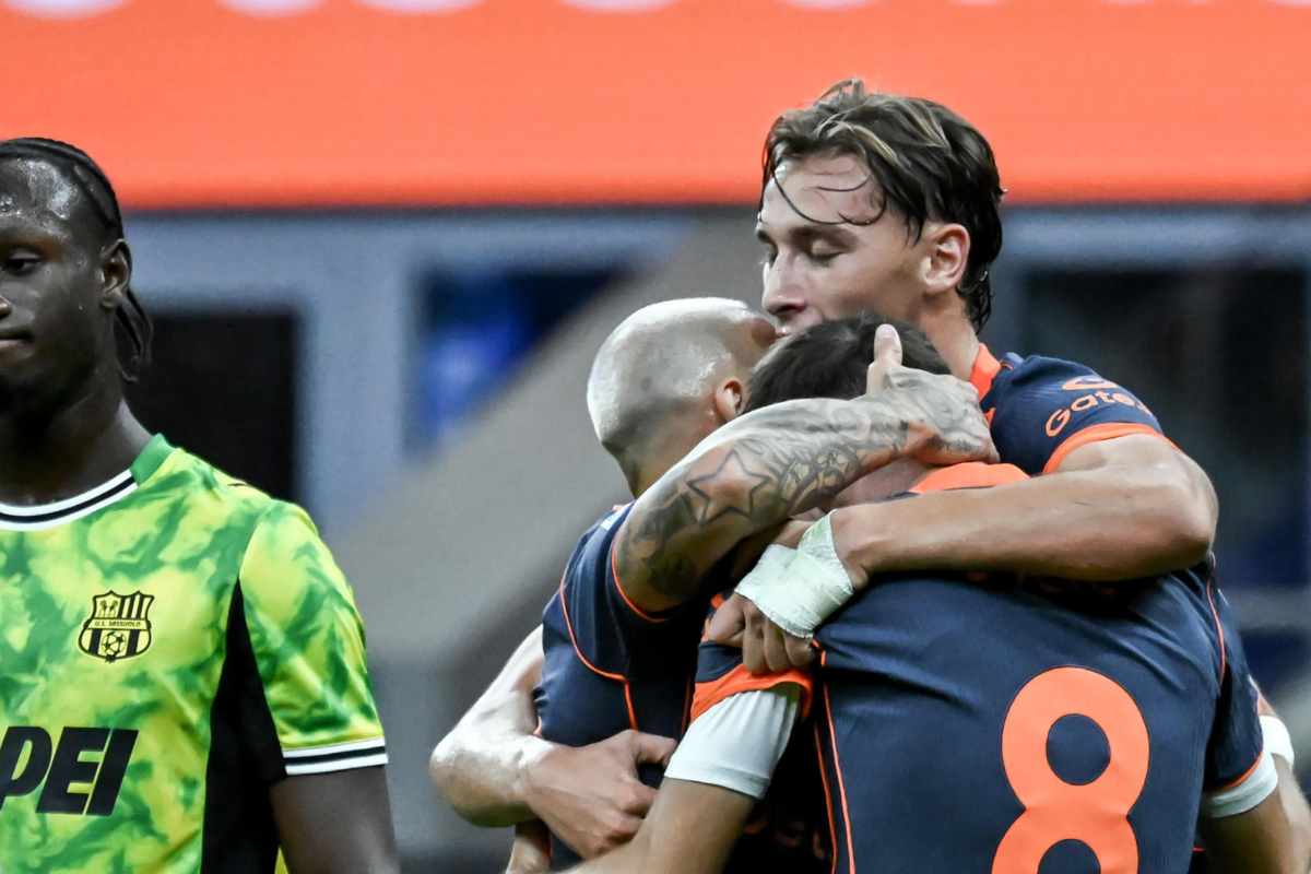 Abbraccio fra Dimaco, Esposito e Sucic
