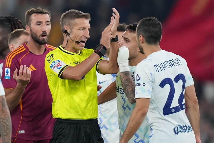 Roma-Inter, il gol di Bonny e i casi da moviola