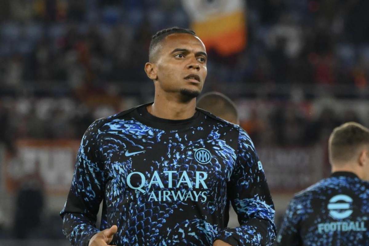 Akanji prima di Roma-Inter
