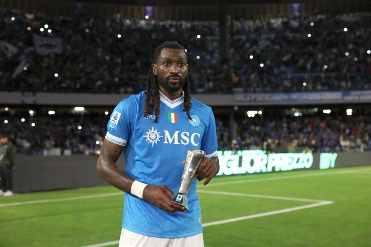 Anguissa col premio di Player of the Match