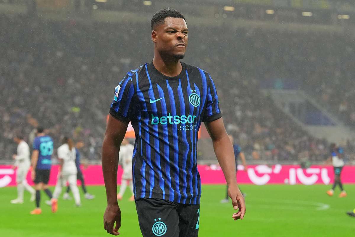 Dumfries arrabbiato per il cambio in Inter-Cremonese