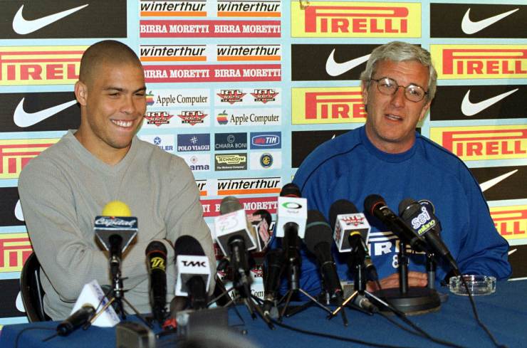 Lippi con Ronaldo in conferenza stampa