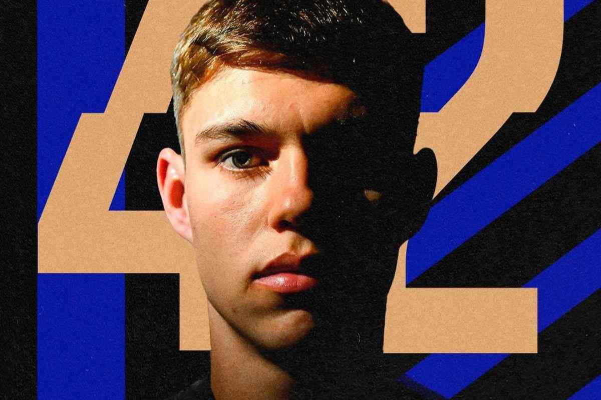 Copertina Palacios Inter