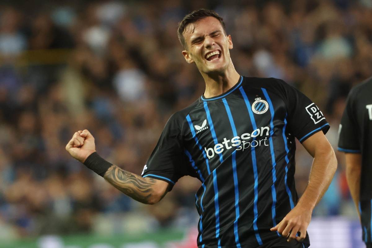 Stankovic esulta dopo il gol col Brugge