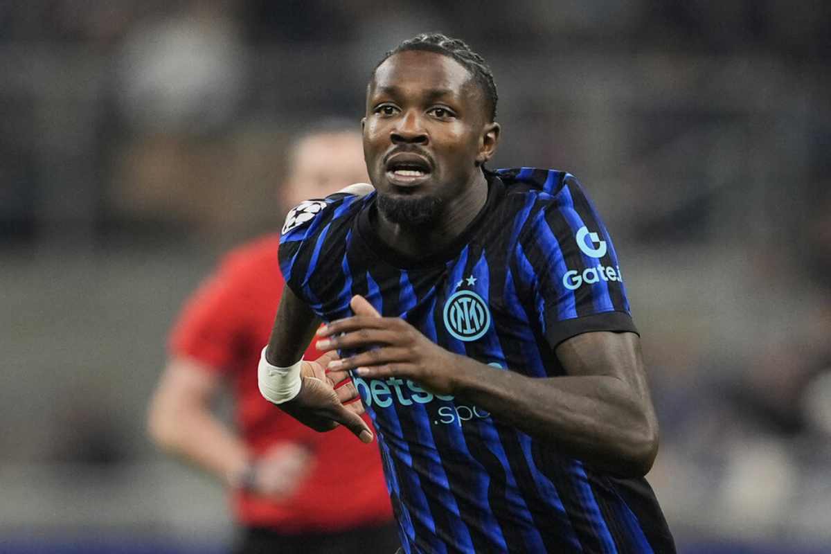 Infortunio Thuram Slavia Praga