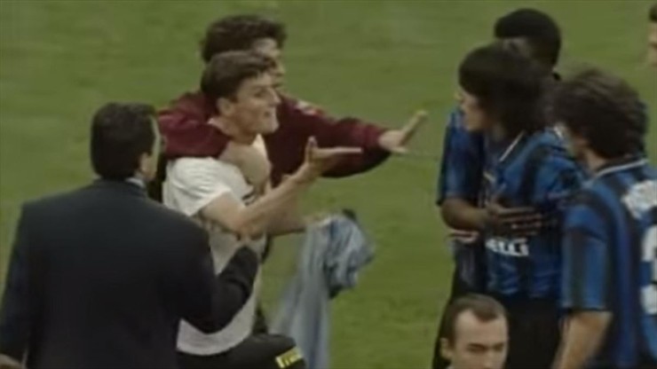 Furia Zanetti contro Hodgson in Inter-Schalke 04