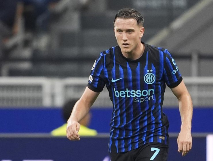 Zielinski in Inter-Slavia Praga