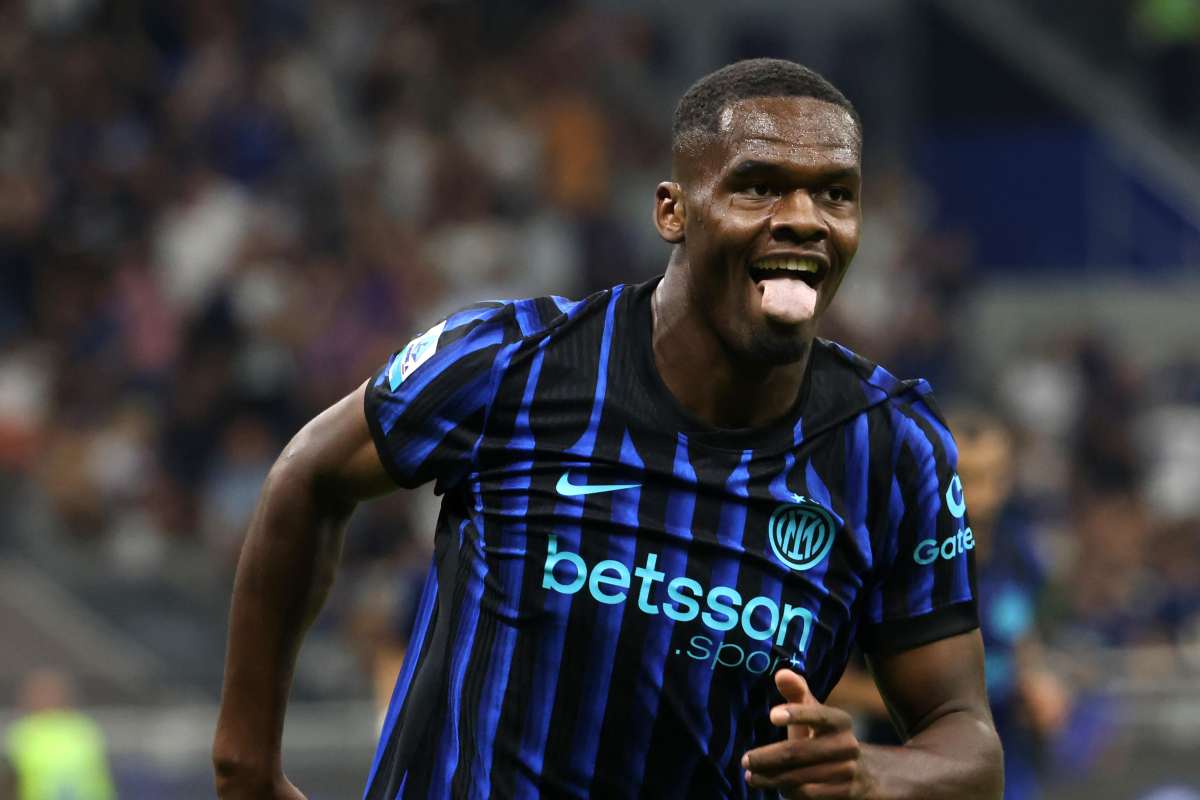 Bonny esulta dopo il primo gol con l'Inter