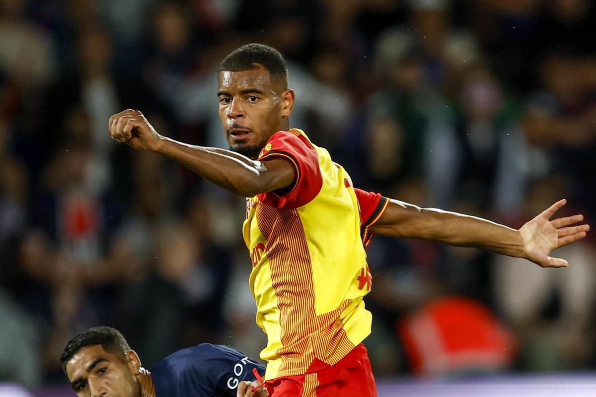 Diouf in azione col Lens