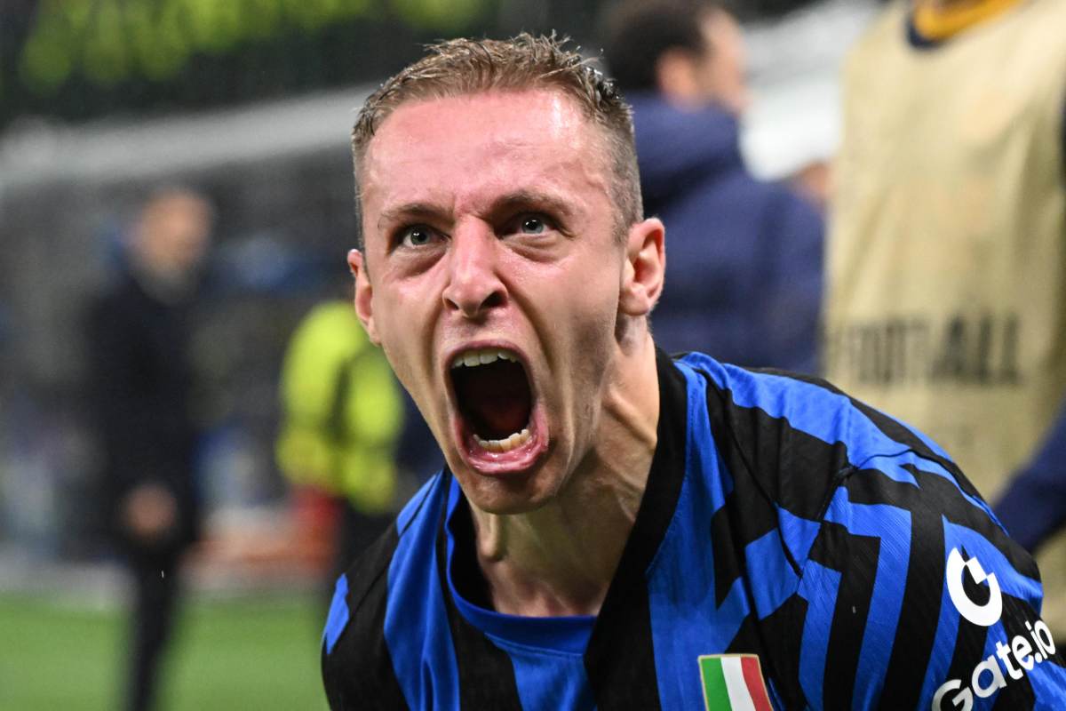 L'urlo di Frattesi dopo il gol al Barcellona