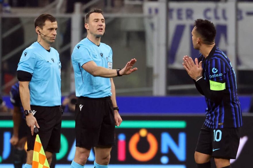 Inter-Liverpool, Orsi contro Zwayer