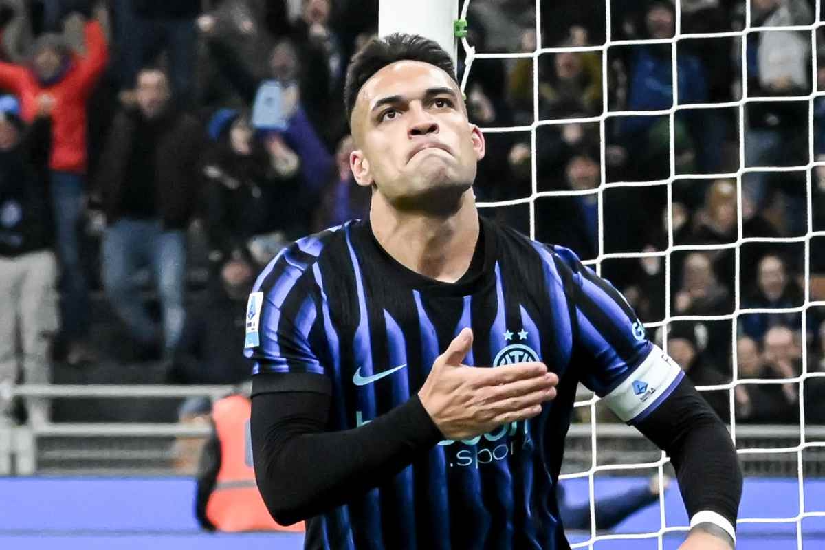 Lautaro esulta dopo un gol