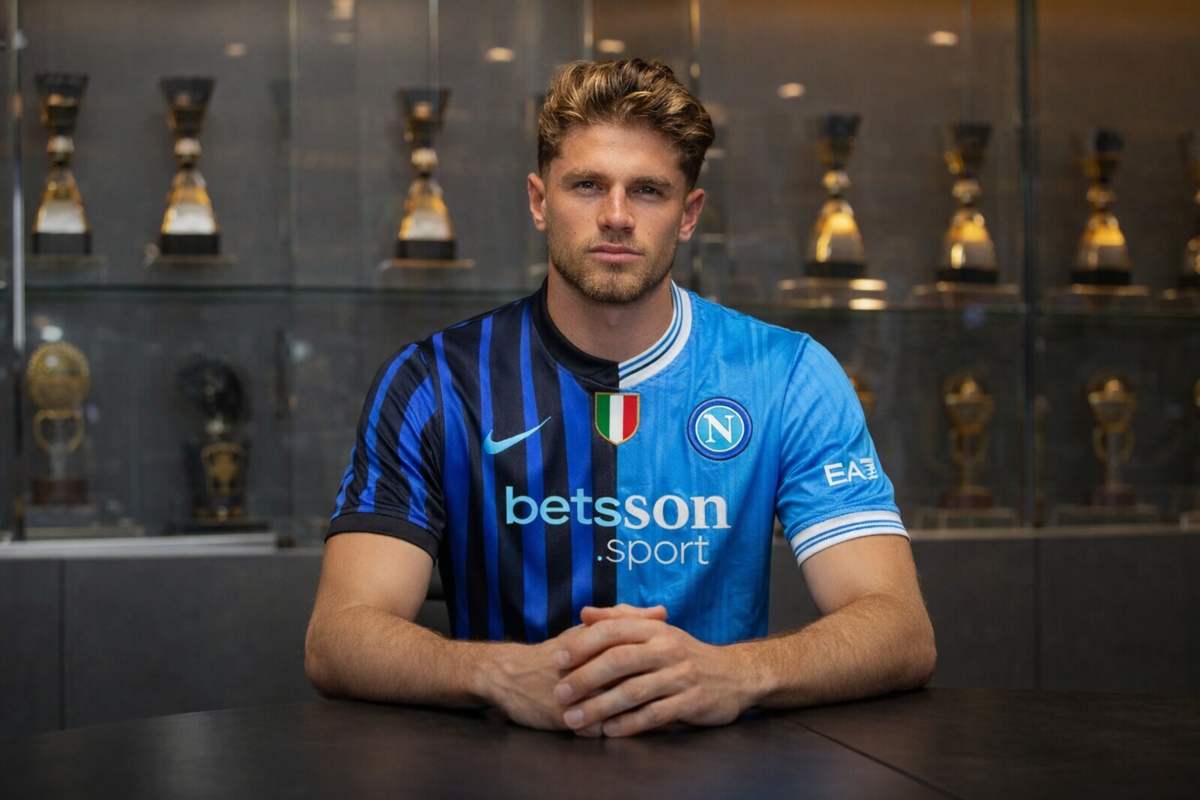 Valincic con maglia Inter e Napoli