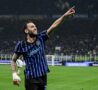 Calciomercato Inter, il nuovo prezzo di Calhanoglu
