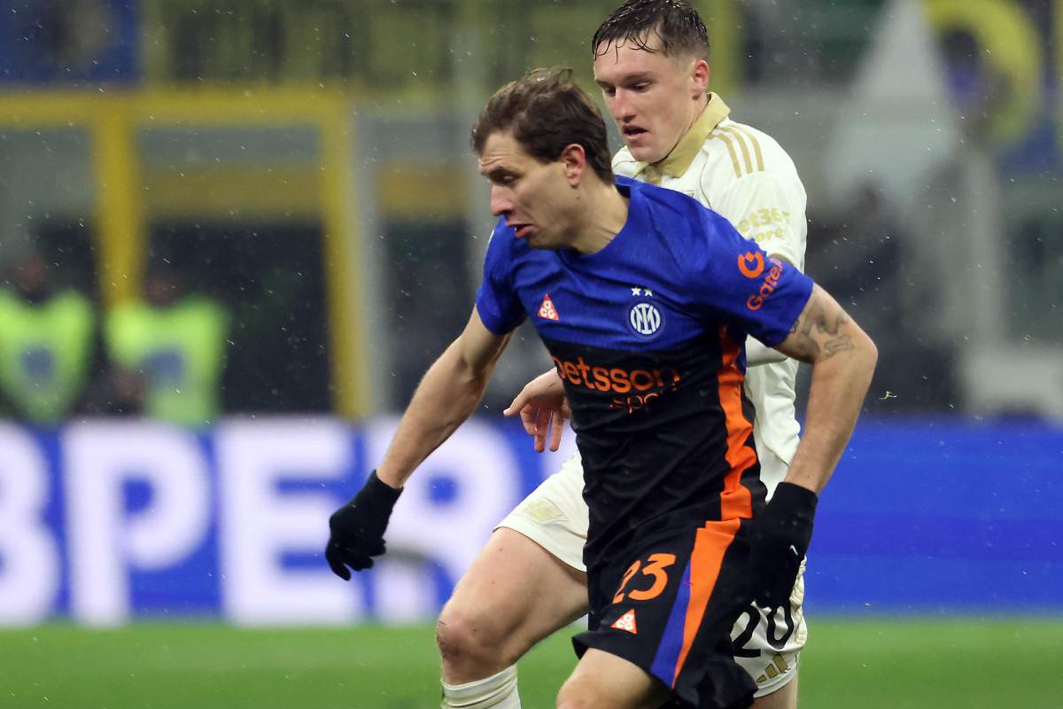 Barella durante Inter-Pisa