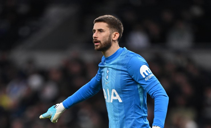 Vicario durante una partita del Tottenham