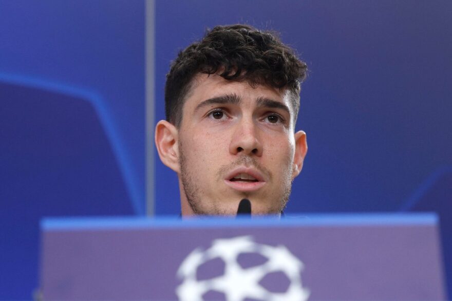 Bastoni in conferenza stampa