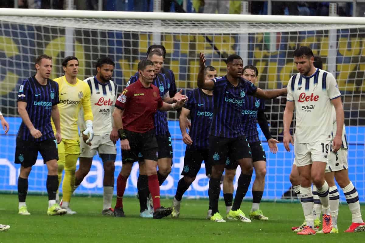 Inter-Atalanta, Trevisani contro Gariglio: "A casa fino a fine stagione"